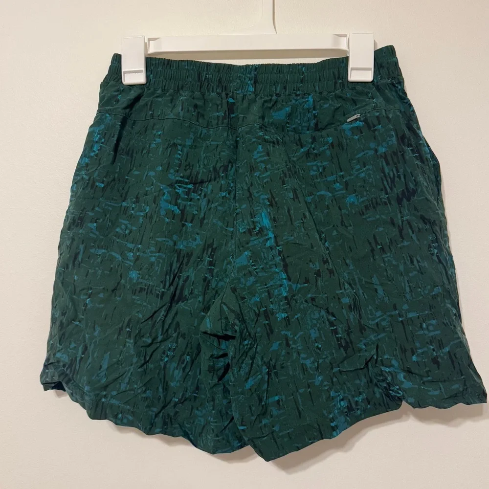 Outdoor Voices Rec Anytime Shorts Size Small Men’s Hunter Green Print